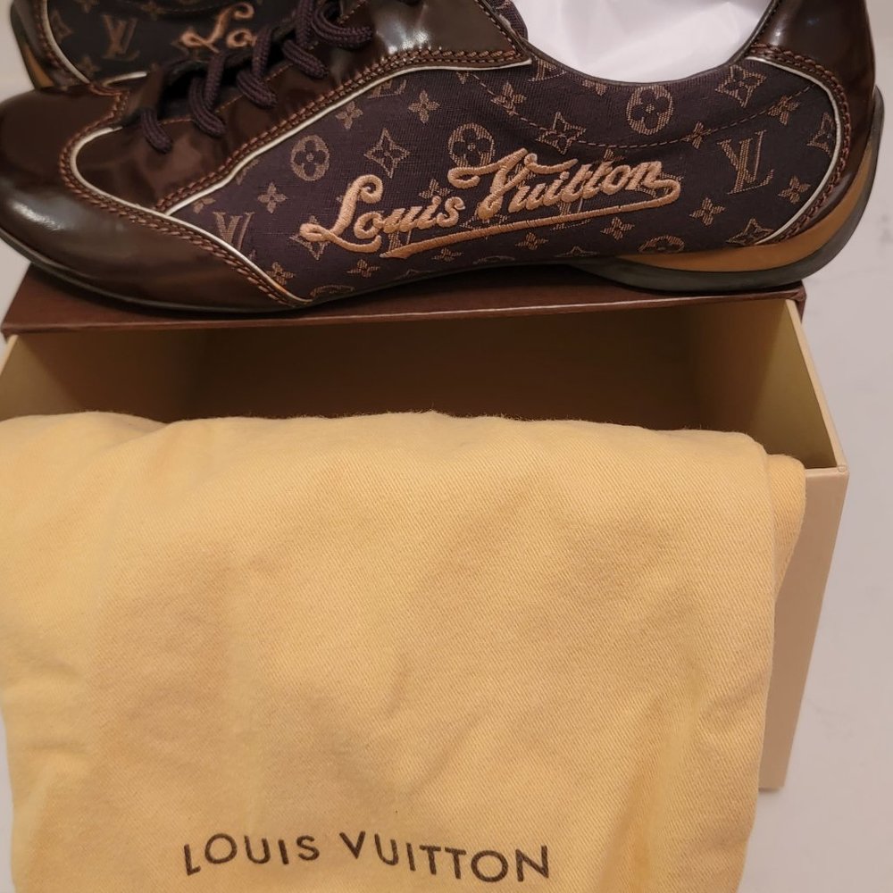 Louis Vuitton Shoes women's size 38 1/2 Brown/Gold